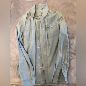 New gap light wash oversize button down. Small